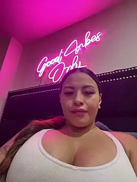 sexyyykloee webcam