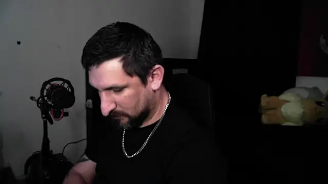 DevilPup75_ live cam on StripChat