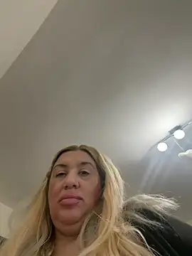 TheeaBlanco webcam