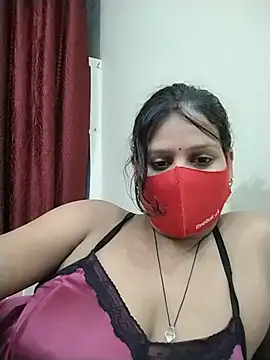 hotyrani07 webcam