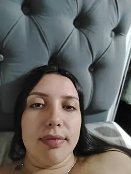 Bella_Karoline webcam