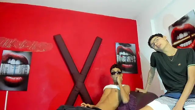 PRETTY_LOVERS1 webcam