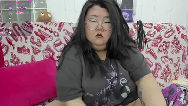 Nadine_asian webcam