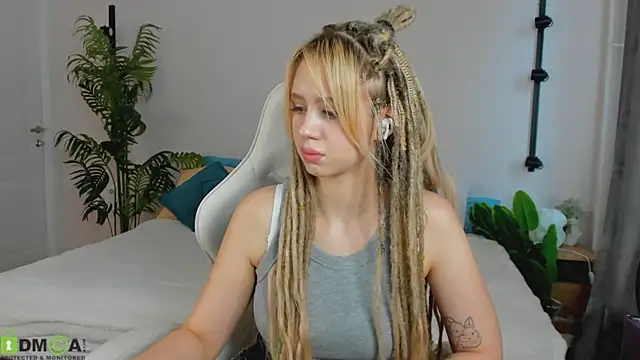 Valerie_Woods webcam