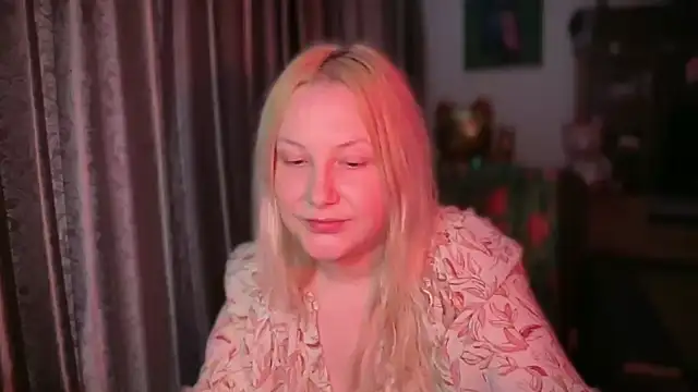 BikiHellena webcam
