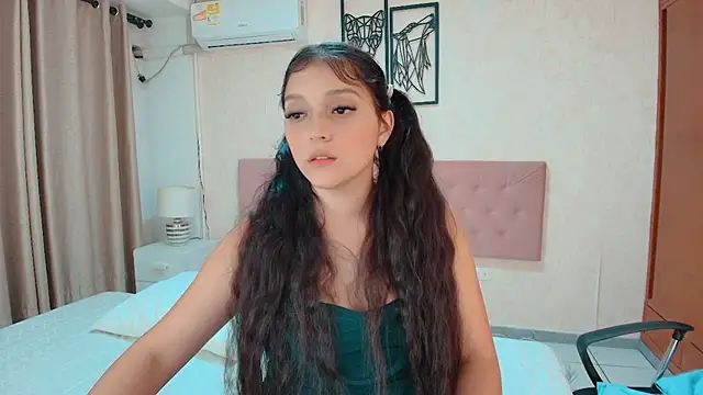 littlemolly_walcott webcam