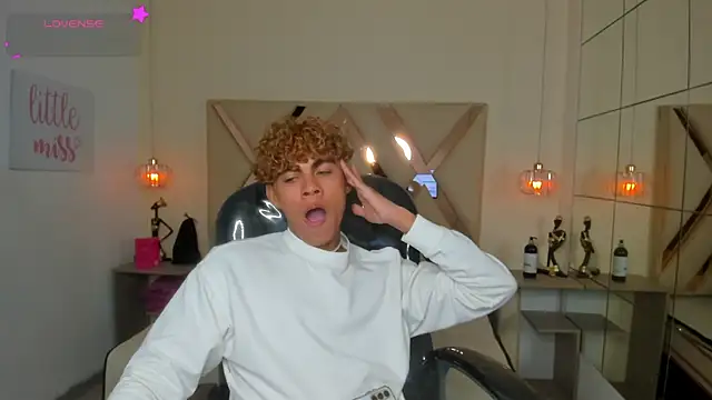 Anyelo_Twink
