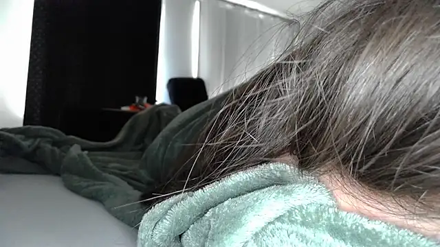 Monia9530 webcam
