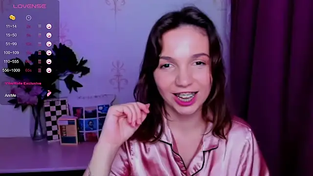KindHazelHere_ webcam