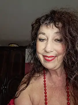 GypsyEsmeralda webcam