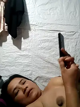BigAss-69 webcam