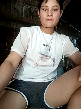 Momo-biki webcam