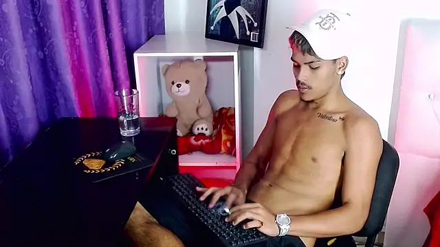 Angel_foxc13 webcam