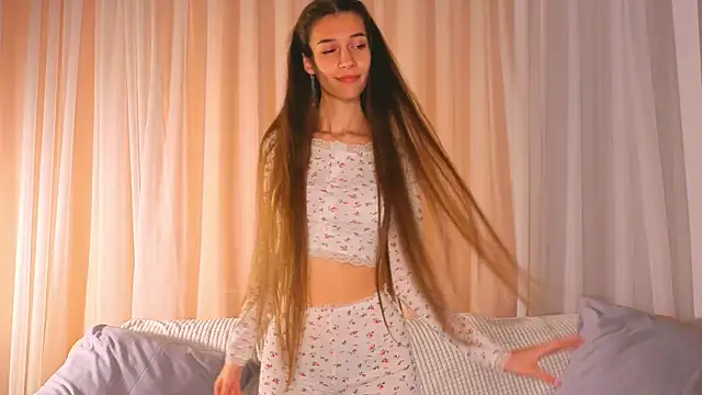 AliciaBrooks webcam
