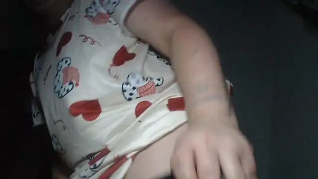 prettyangelsquirt webcam