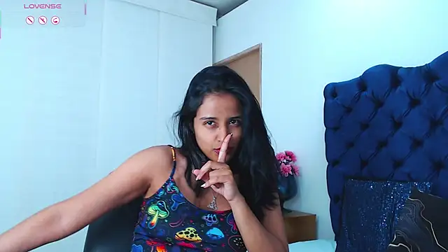 Lili666_ webcam