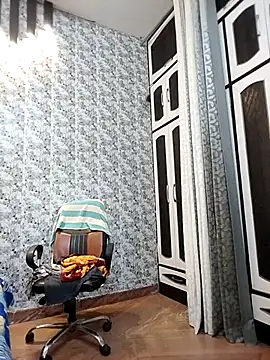 Cute-Janvi20 webcam