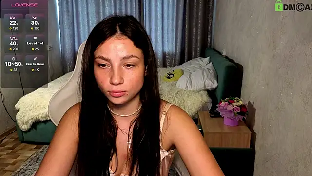 Tanita_Moon_007 webcam