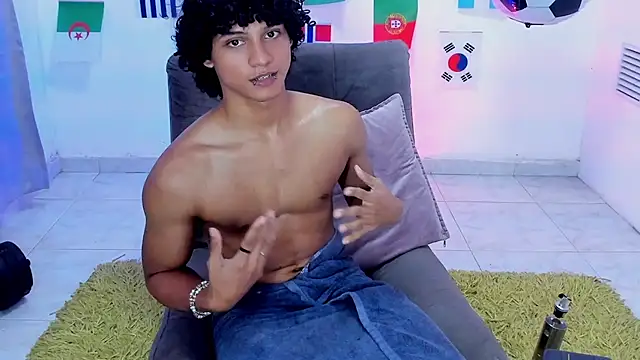 hades_derox_ webcam