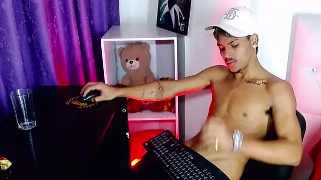 Angel_foxc13 webcam