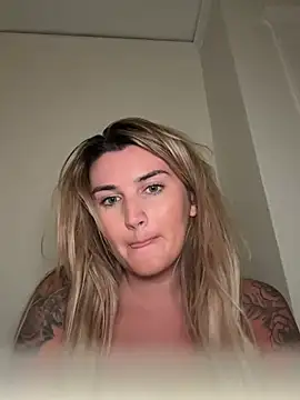thebeachyblonde webcam