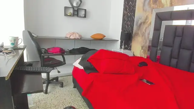 Mia_and_Erick webcam