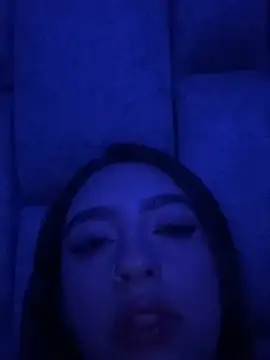 Bellarose_x1 webcam