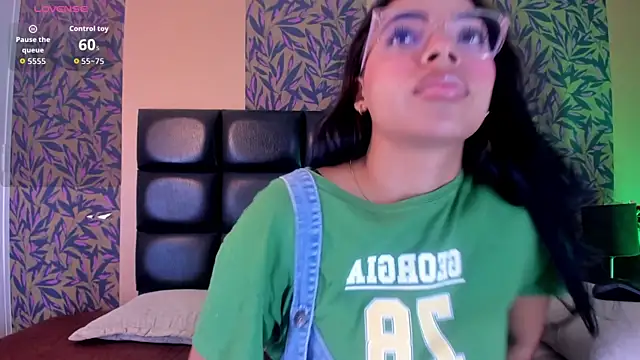 Chel_Rose Live Web Cam Show