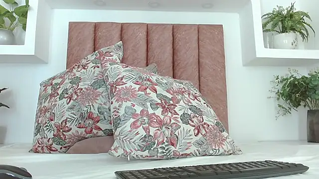 selene_ruiz webcam