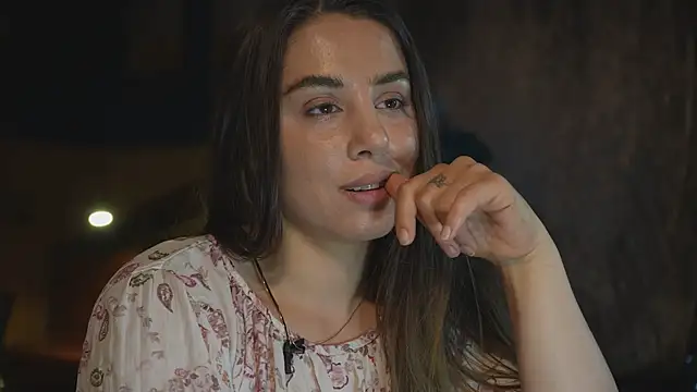 VanessaDoyle webcam