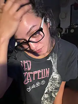 Kittybangerangbang webcam