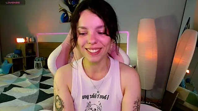 Maya_Campbell webcam