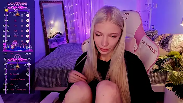 AnyaTaylor_ live cam on StripChat