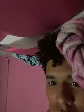 stickmendez - Stickmendez's free webcam - UK Sex Cams