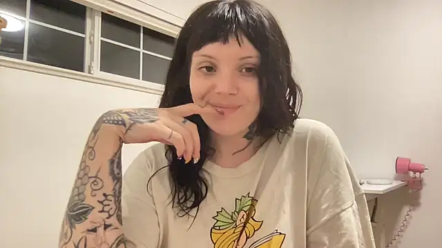 SweetMaisie webcam