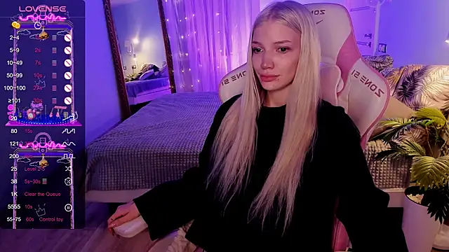AnyaTaylor_ live cam on StripChat
