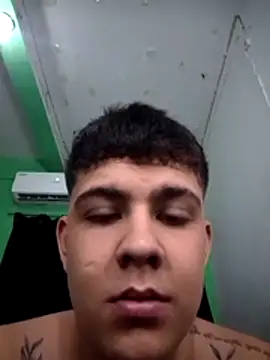 Jacobb_hott96 live cam on StripChat