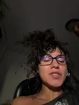 Kittybangerangbang webcam
