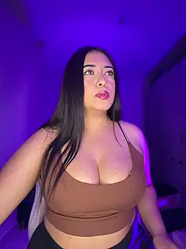 cami_ortiz__ webcam