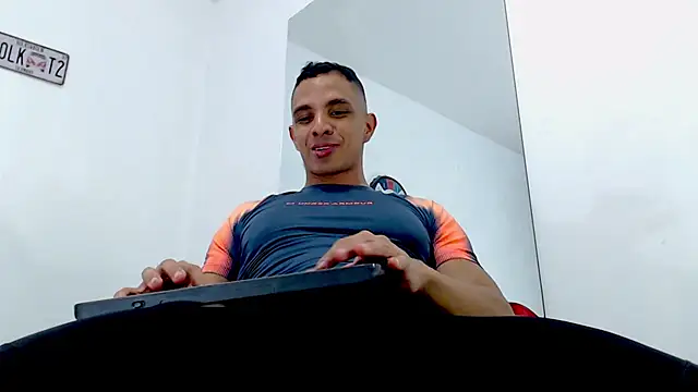 Antonywebb94 webcam