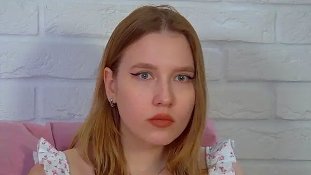 LiliLinn webcam