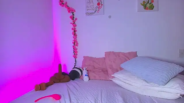 PollyGrey_ webcam