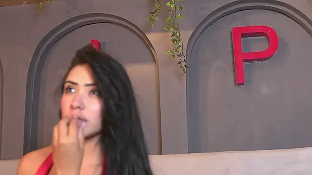 Susan_wall webcam