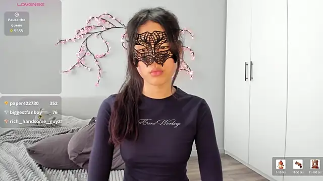 HelenBlazeTrt webcam