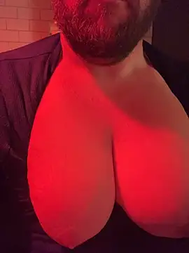 hugemanbreasts webcam