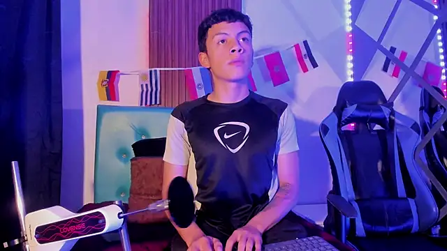 Mike_red webcam
