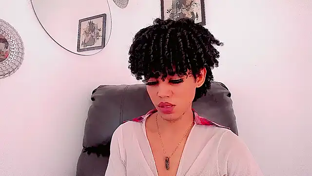 Zendalla_Ebony webcam