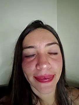 loveuu-bae webcam