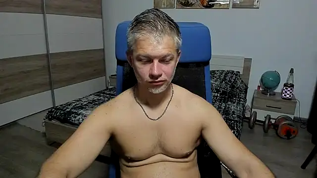 RobbyShawz live cam on StripChat