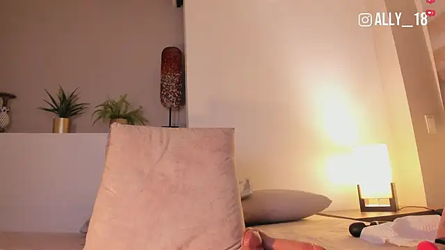 Ally_addams webcam